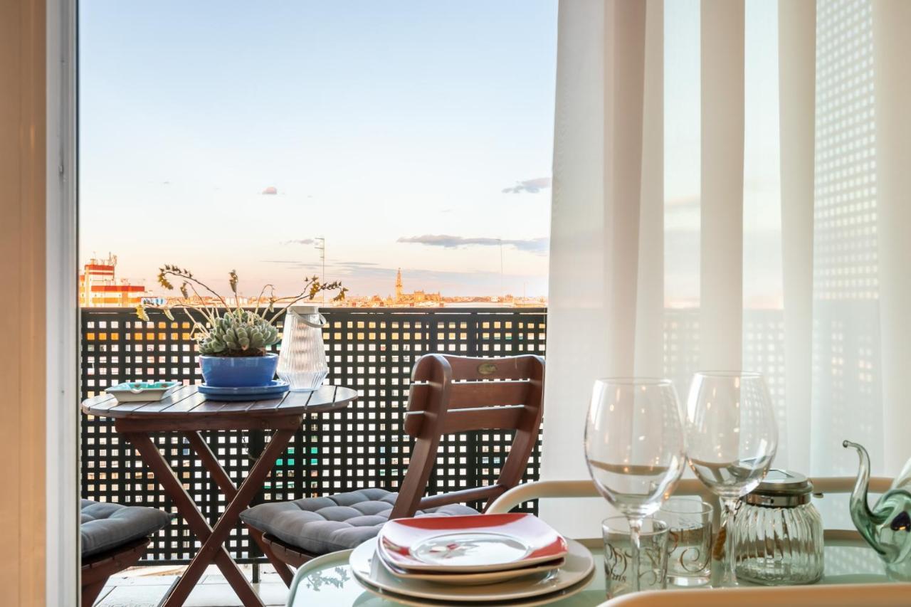 Apartamento Desde El Cielo De Triana Apartment Sevilla Exterior foto